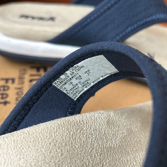 NWT Ryka Flip Flop Sandal Size 8 - Picture 6 of 7